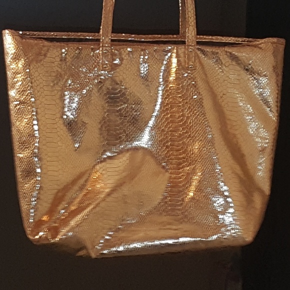 Tote - Picture 3 of 7